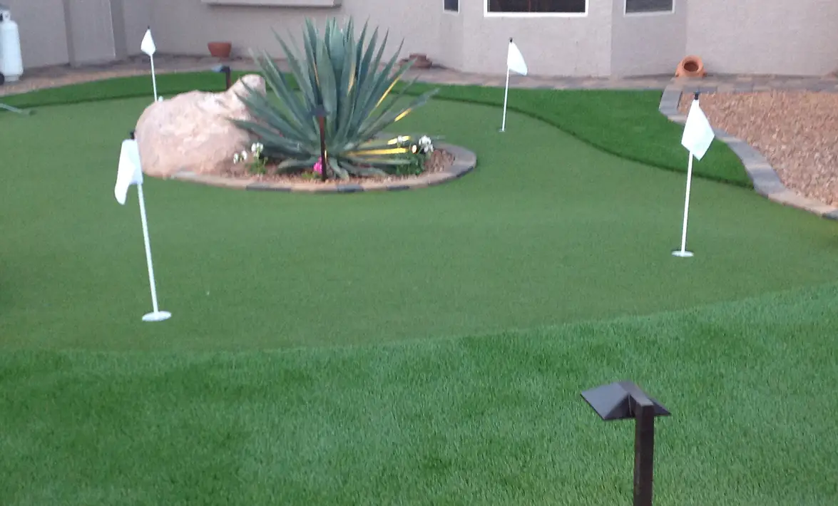 Putting Greens & Synthetic Lawns - Scottsdale